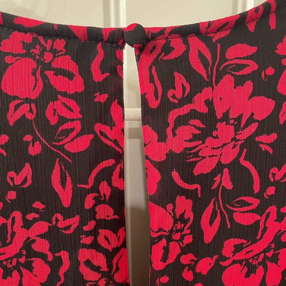 Torrid Women's 10 Red and Black Floral Long Sleeve Dress Pockets Balloon Sleeves - Picture 7 of 12